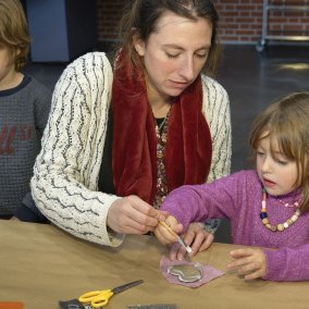 Visite-atelier parents-enfants © Blaise Adilon