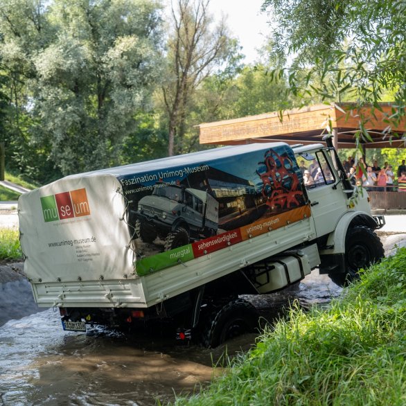 Unimog "Schwere Baureihe" Unimog "Schwere Baureihe"